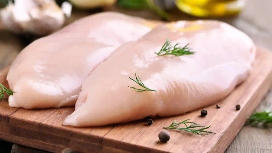 La carne aviar es la m&aacute;s consumida del pa&iacute;s y supera a la vacuna en la mesa de los argentinos