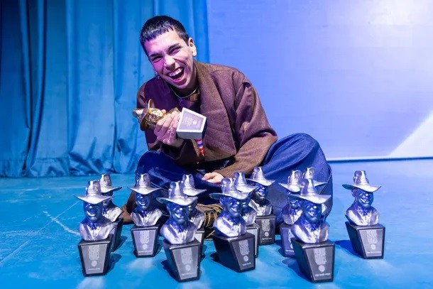Milo J hizo historia en los Gardel 2026: gan&oacute; el Oro y se consolid&oacute; como la voz de una nueva generaci&oacute;n
