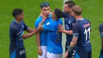 Preocupaci&oacute;n en Belgrano: Zelaray&aacute;n se descompens&oacute; durante el partido y debi&oacute; recibir asistencia m&eacute;dica