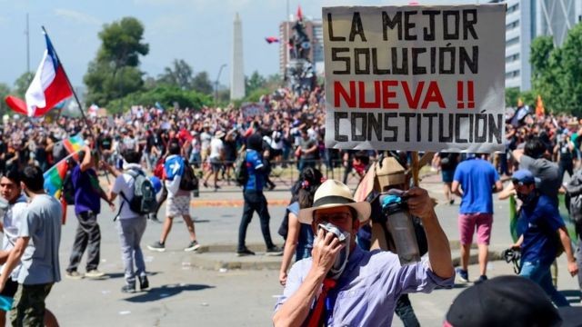 Chile: aumenta el rechazo a la nueva Constitución