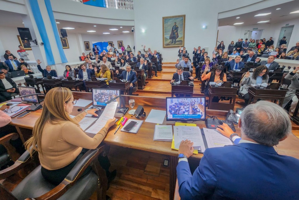 Diputados aprobaron la Ley de Desarrollo de Proveedores Mineros y Mano de Obra Riojana