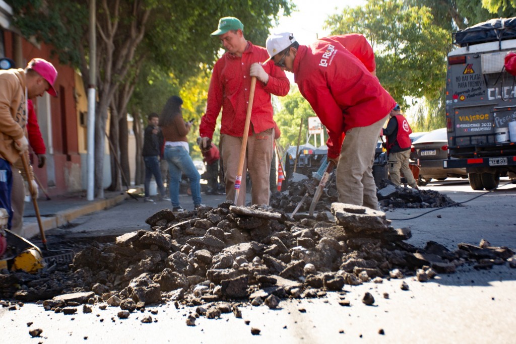 Municipio intensifica tareas de bacheo