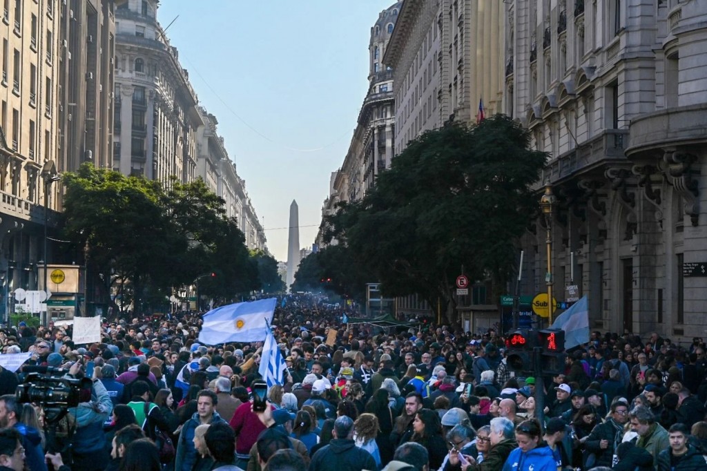 “Pueden encerrarme a mí, pero no van a poder encerrar a todo el pueblo argentino”