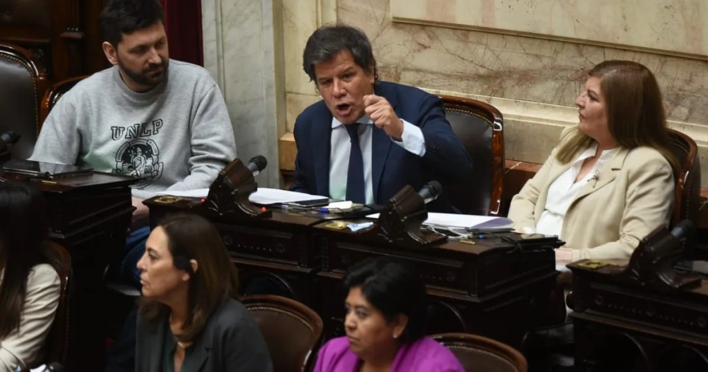 Diputados piden la nulidad a la polémica reforma de la Policía Federal Argentina