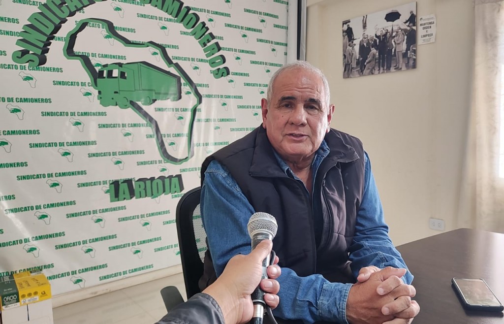 La empresa SANA reincorporó 3 trabajadores tras el reclamo del sindicato de camioneros