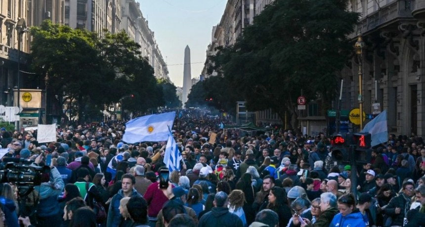 “Pueden encerrarme a mí, pero no van a poder encerrar a todo el pueblo argentino”