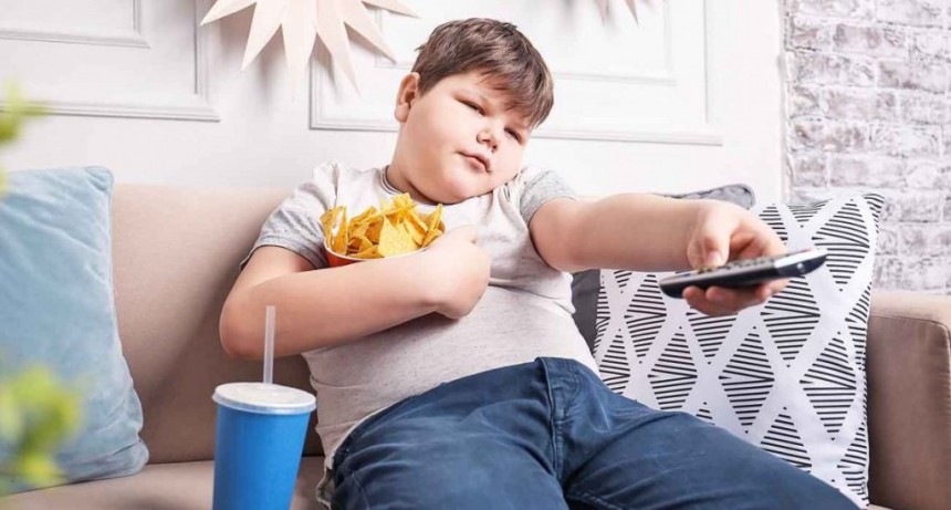 Profesional advierte sobre la obesidad infantil y recomienda medidas para controlarla