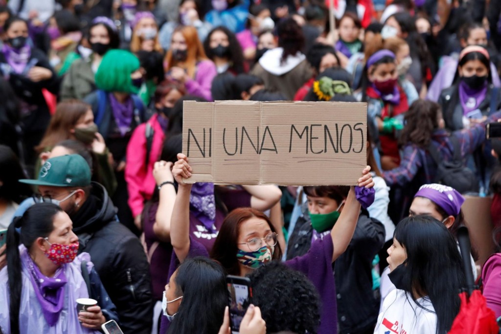 Ni Una Menos convoc&oacute; a llenar Plaza Congreso: &ldquo;La vida de las pibas importa muy poco&rdquo;