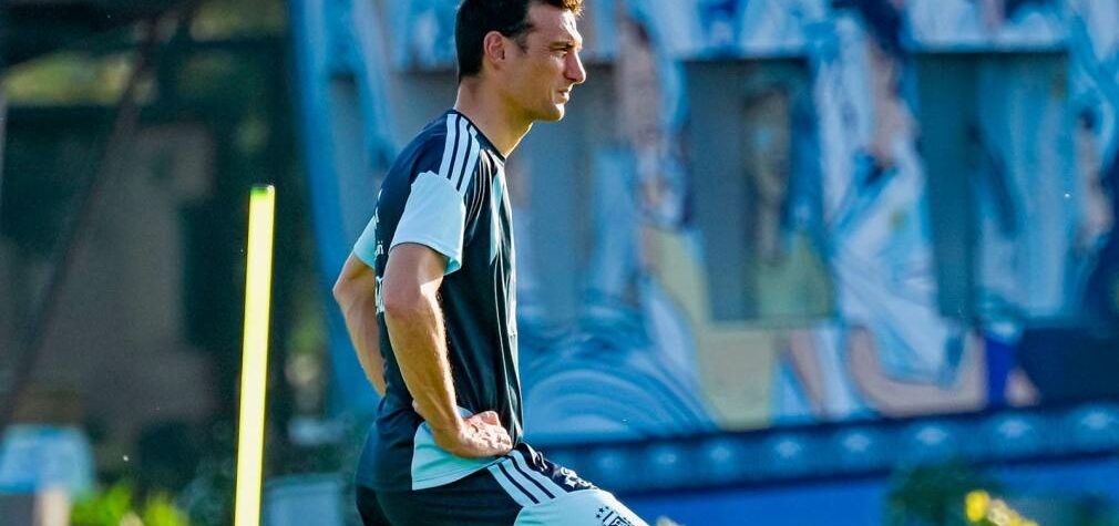 La Selecci&oacute;n argentina inici&oacute; su preparaci&oacute;n en Kansas bajo un intenso calor