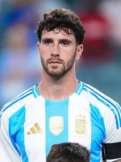 Scaloni ya eligi&oacute; al reemplazante de Balerdi: qui&eacute;n ocupar&aacute; su lugar en la lista para el Mundial 2026