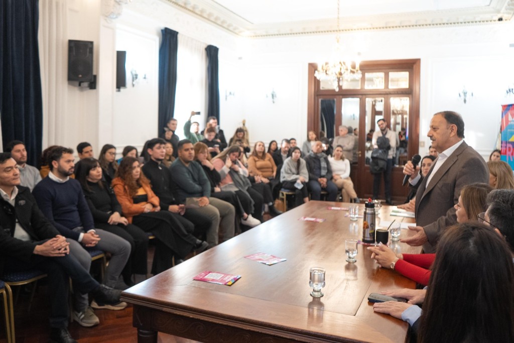 Quintela relanz&oacute; &ldquo;Revolucion&aacute; tu Emprendimiento&rdquo; con nuevas l&iacute;neas de financiamiento