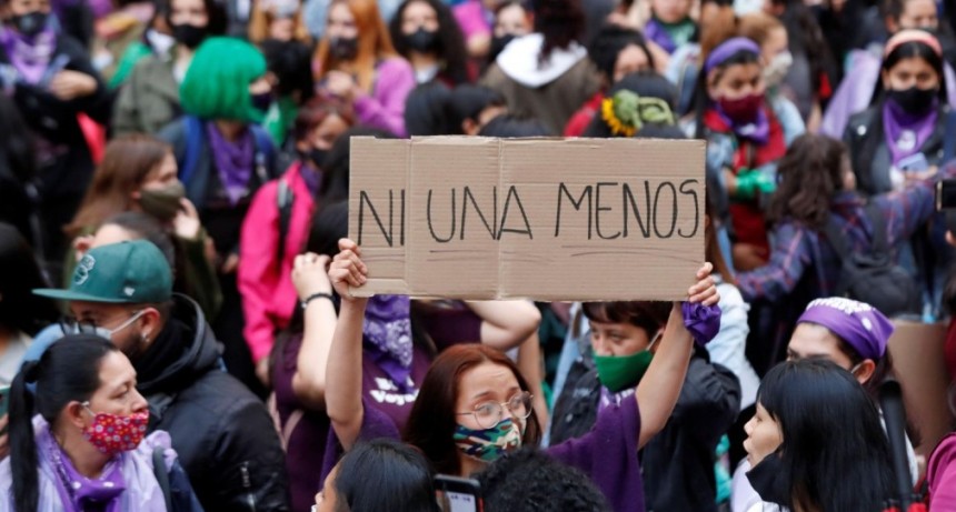 Ni Una Menos convoc&oacute; a llenar Plaza Congreso: &ldquo;La vida de las pibas importa muy poco&rdquo;