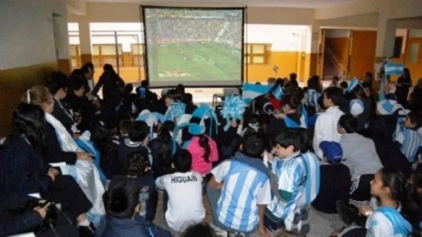 Perczyk confirmó que se transmitirán en las escuelas los partidos de Argentina en el Mundial