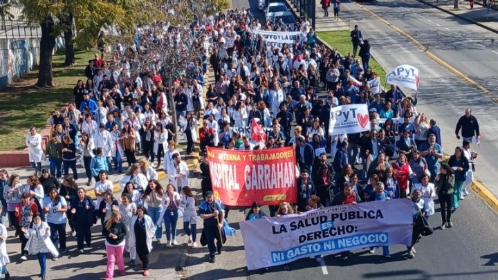 Trabajadores del Garrahan no bajan los brazos y realizarán un cabildo abierto nacional