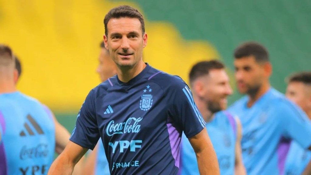 Scaloni confirm&oacute; que Paredes ser&aacute; titular ante Egipto por los octavos