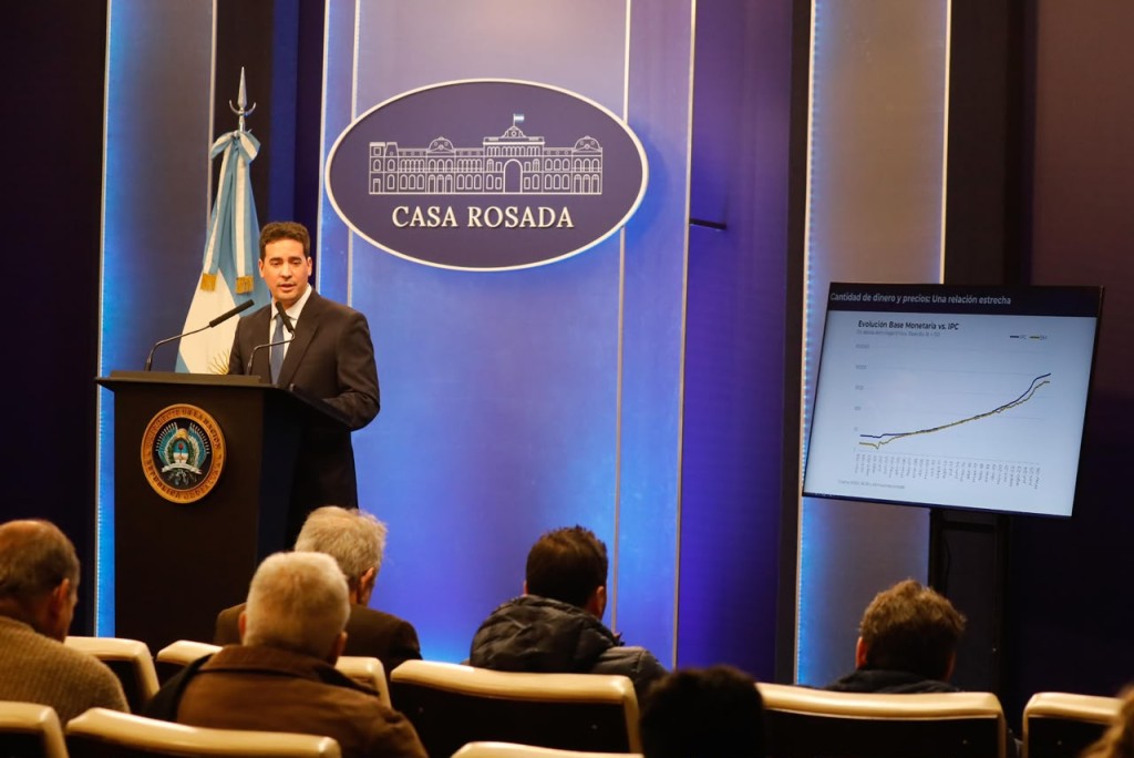 Ravier afirm&oacute; que la estabilidad monetaria y la seguridad jur&iacute;dica son pilares del crecimiento econ&oacute;mico