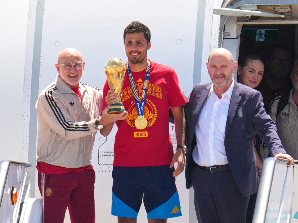 El seleccionado espa&ntilde;ol regres&oacute; a su pa&iacute;s y prepara un gran festejo