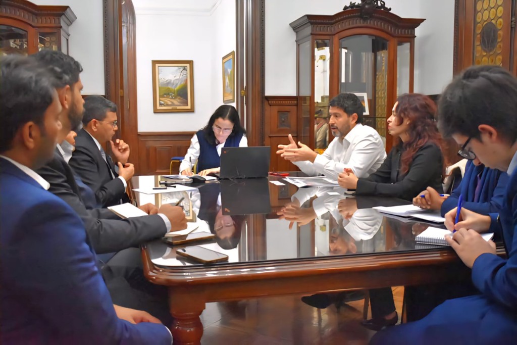 La Rioja inici&oacute; v&iacute;nculos de cooperaci&oacute;n con la empresa minera estatal m&aacute;s importante de la India