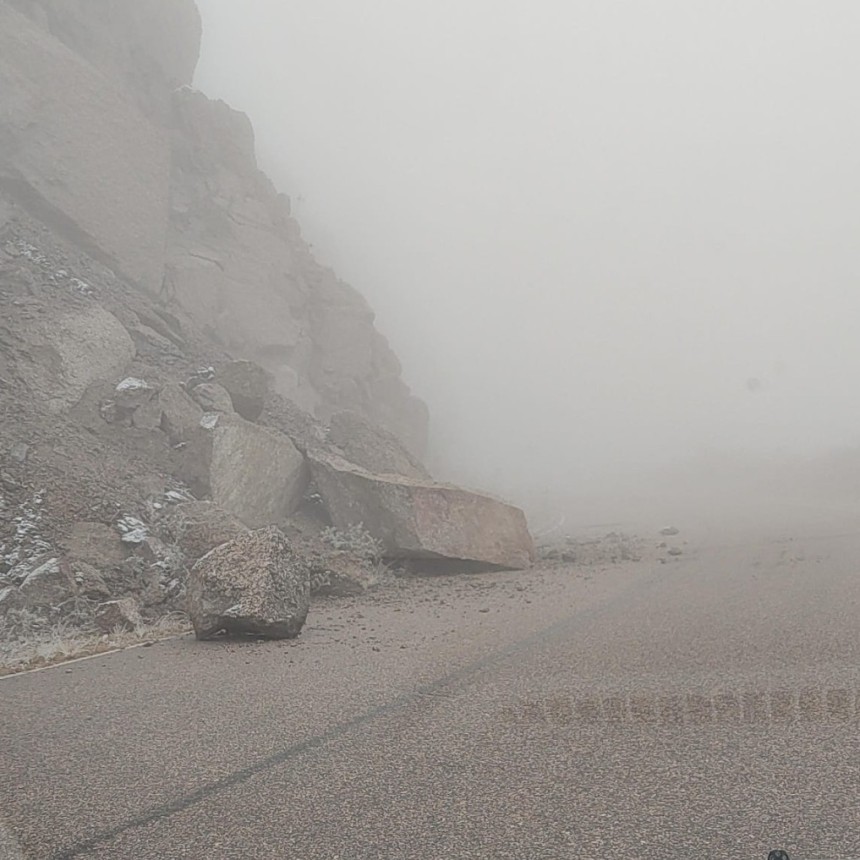Cortan el acceso a Pampa de la Viuda por derrumbes y la intensa neblina