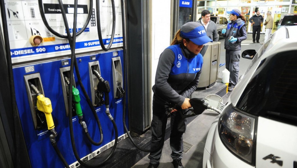  YPF podría anunciar un nuevo aumento en los precios de sus naftas en los próximos días