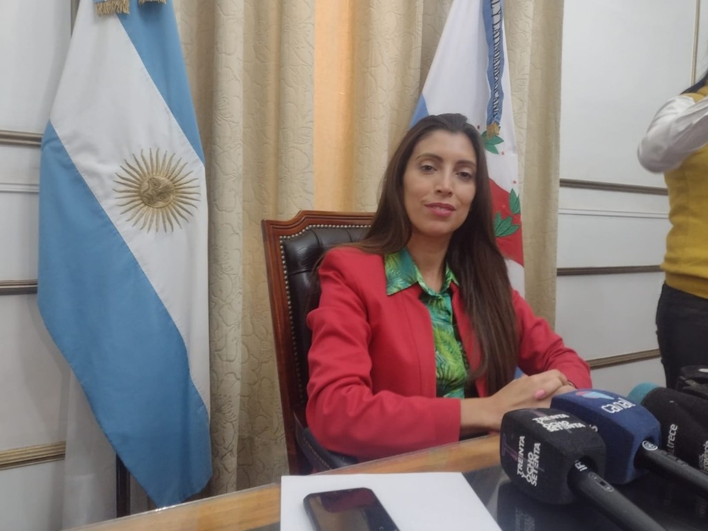 Florencia López sigue presidiendo el Parlamento del Norte Grande Argentino