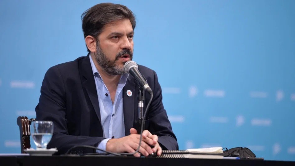 Ministro de Kicillof cargó duro contra las políticas económicas del gobierno nacional