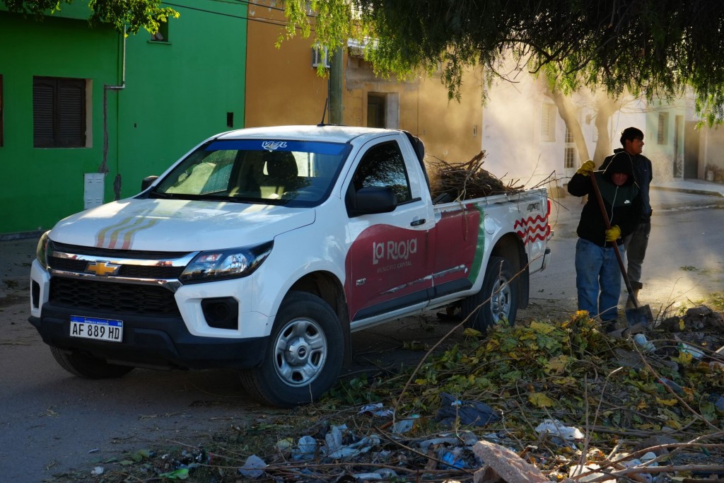 Limpieza integral en Barrio Las Agaves