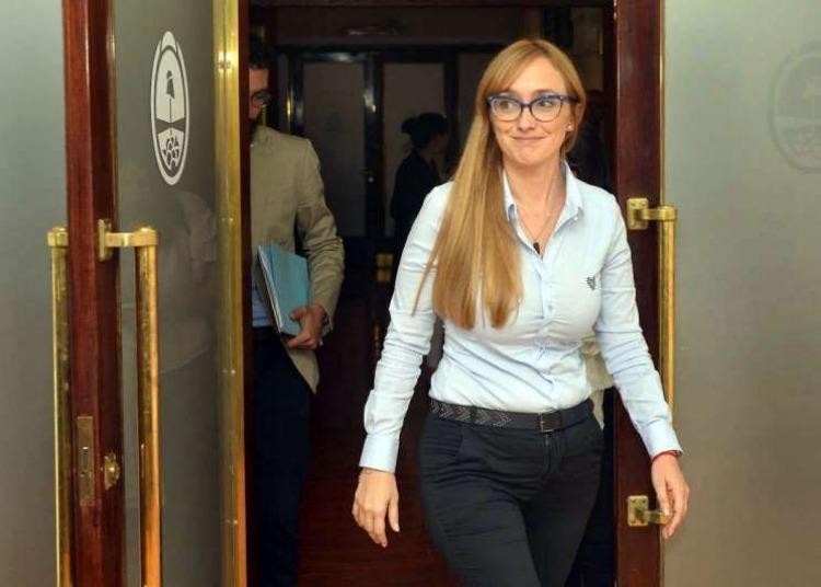 Villarruel habilit&oacute; el voto remoto de Fern&aacute;ndez Sagasti y la sesi&oacute;n por la Ley de Tierras suma un nuevo cap&iacute;tulo
