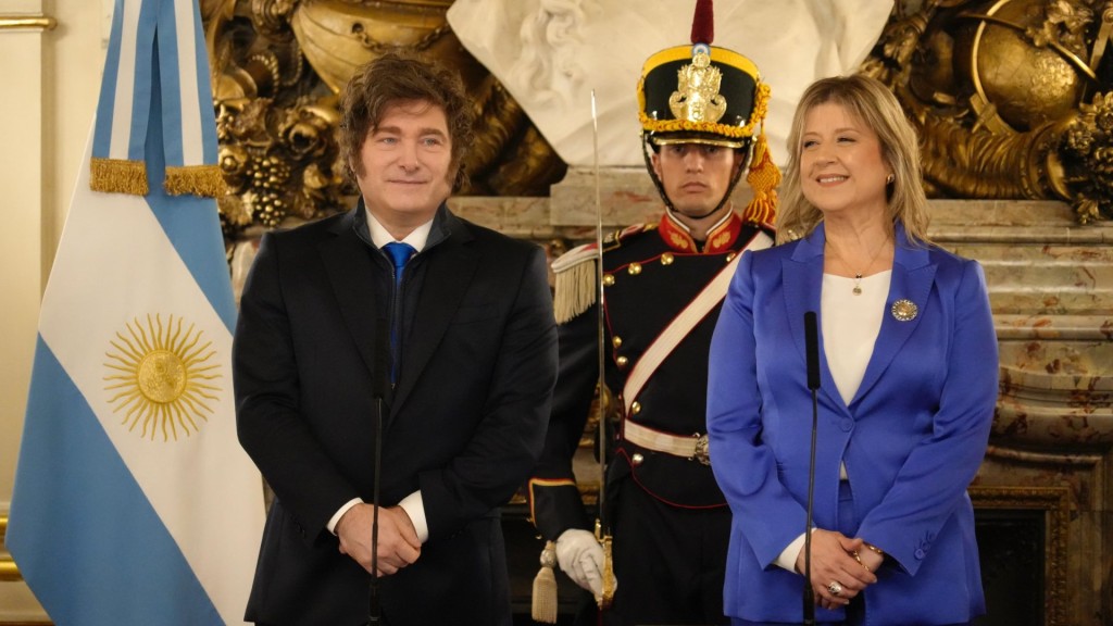 Ins&oacute;lito: La ministra Monteoliva reconoci&oacute; que aumentaron los suicidios en las fuerzas de seguridad por el endeudamiento