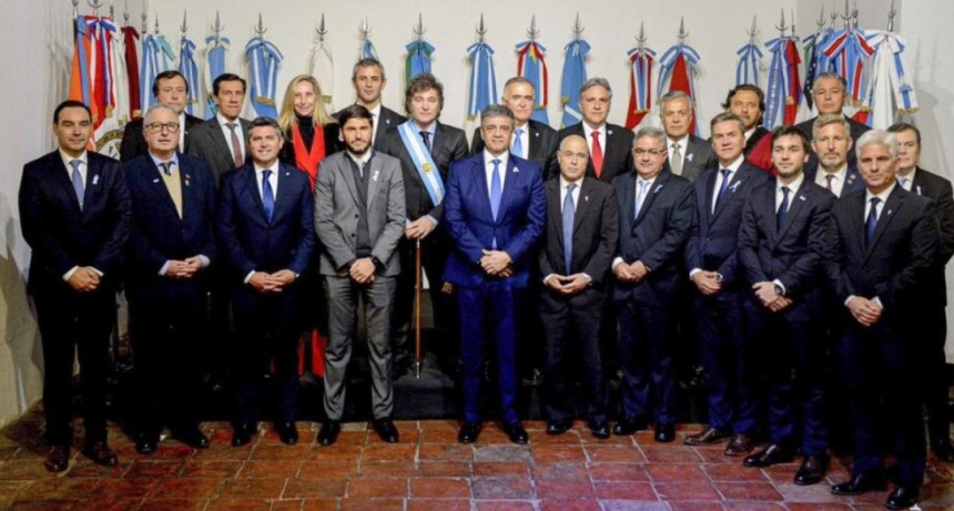 Milei sigue asfixiando a las provincias y volvieron a caer las transferencias en julio