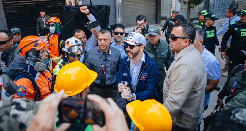 Siguen las acciones de rescate en Colombia para encontrar sobrevivientes