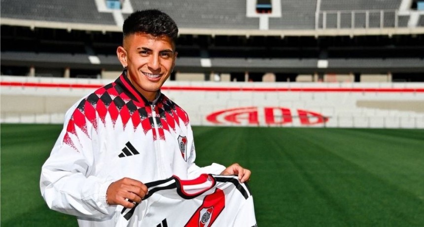 Coudet piensa hacer debutar a Thiago Almada en el partido ante Argentinos Juniors