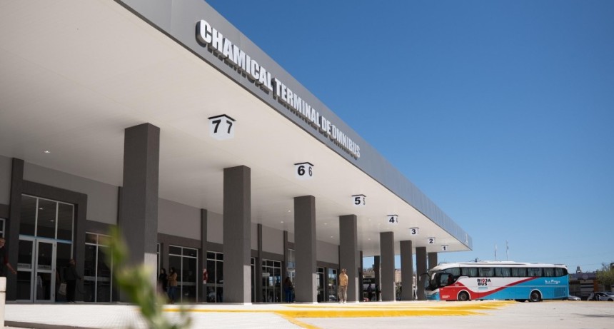Quintela inaugur&oacute; la terminal de &oacute;mnibus en Chamical
