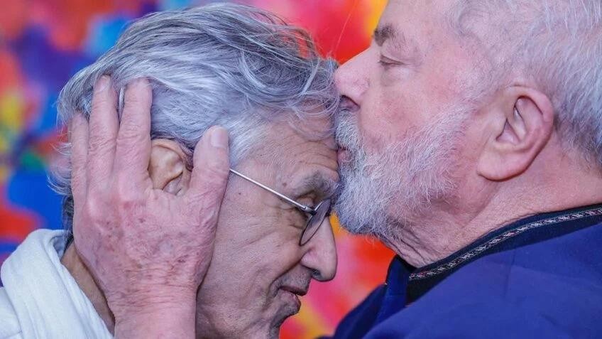 Caetano Veloso y otros artistas de Brasil difundieron un video de apoyo a Lula