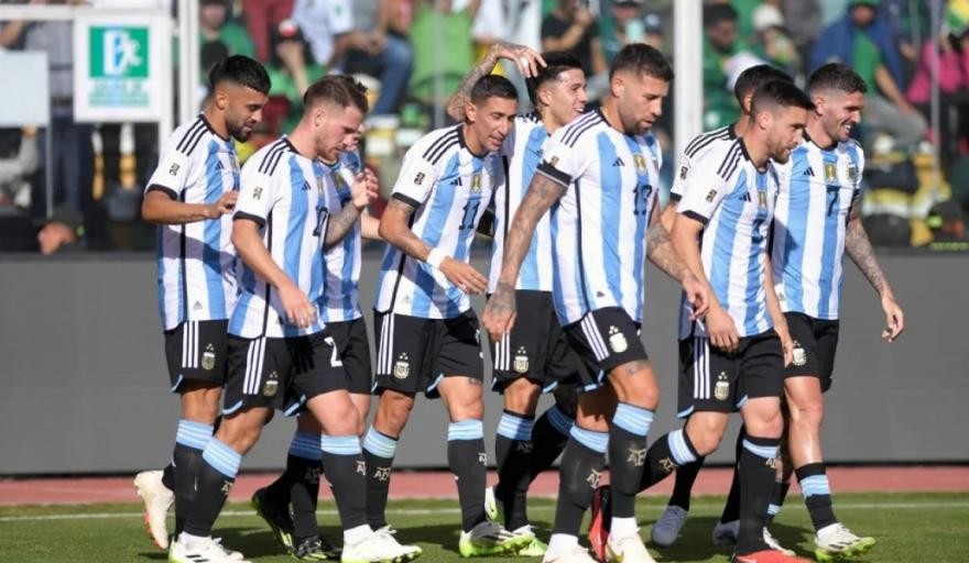 Argentina, sin Messi le ganó a Bolivia 