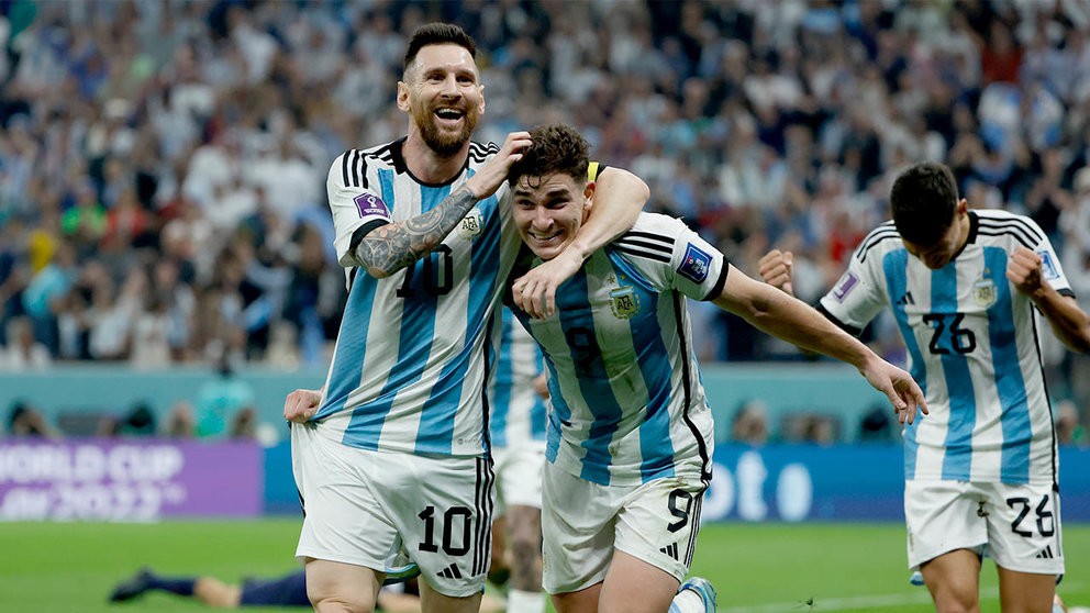 Messi y Álvarez fueron nominados por la FIFA a los premios The Best