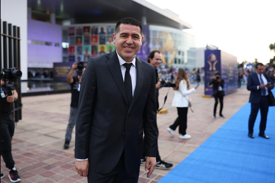 Juan Román Riquelme ingresó al Salón de la Fama del Fútbol internacional