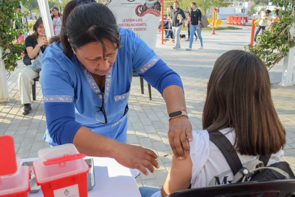 Salud anunció la ampliación del Plan de Vacunación contra el Dengue para jóvenes a partir de los 15 años