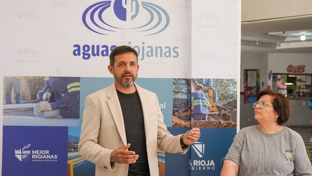 Ya funciona la nueva oficina de Aguas Riojanas en el Cepar norte