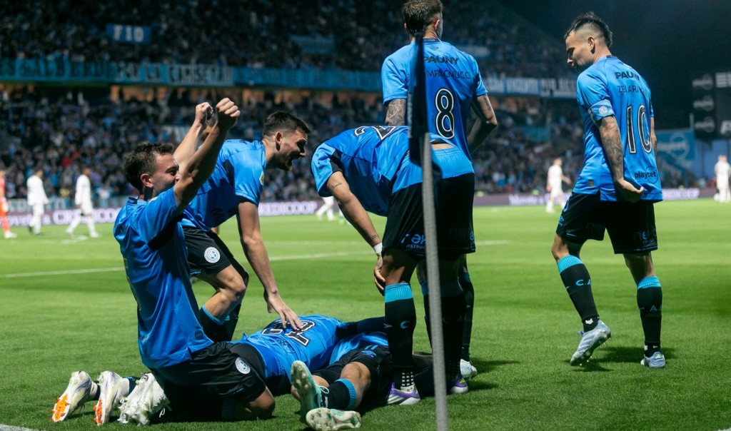 El pirata cordobés goleó a Newell´s