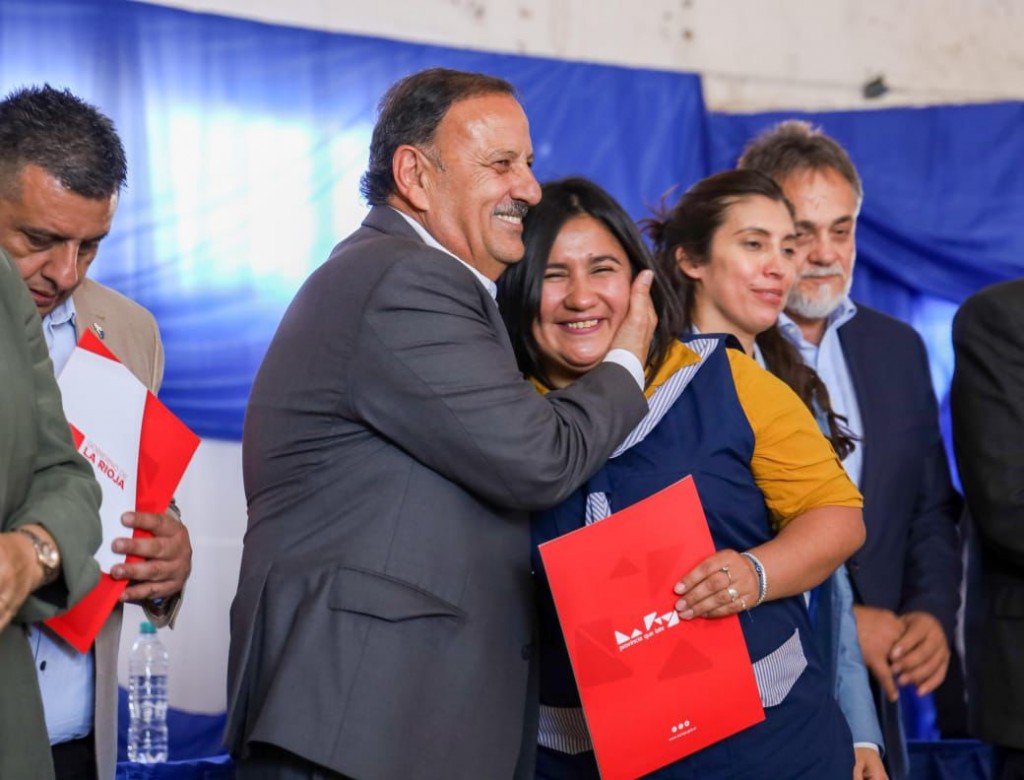  Quintela en San Martin: inauguró obras y entregó mobiliarios para instituciones educativas 