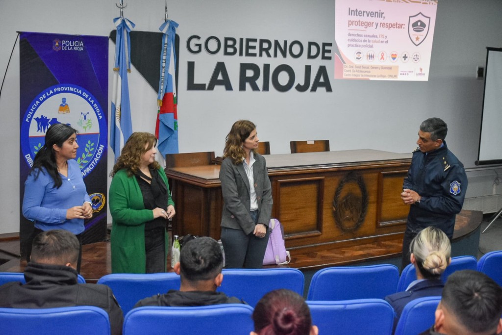 Capacitan a polic&iacute;as para la actuaci&oacute;n ante casos de infecciones de transmisi&oacute;n sexual