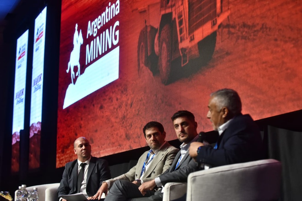 La Rioja expuso su modelo de desarrollo minero en Salta
