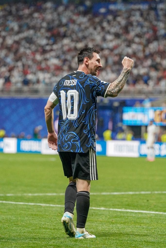 Messi vuelve a la carrera por el Bal&oacute;n de Oro: &iquest;va por su novena corona?