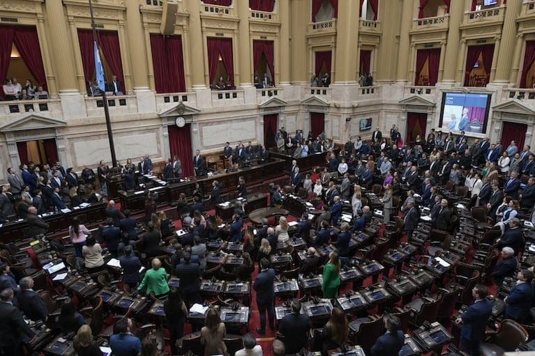 Presupuesto 2027: el Gobierno proyecta 4% de crecimiento y 18% de inflaci&oacute;n