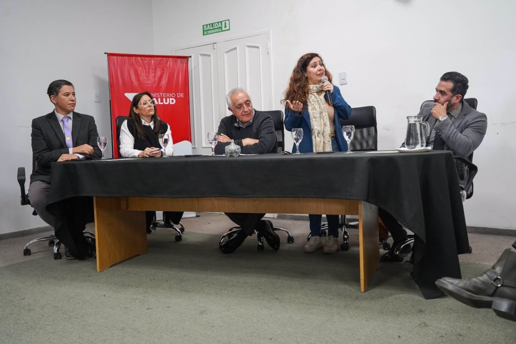 &ldquo;Suicidio y medios: se present&oacute; una gu&iacute;a para informar con responsabilidad&rdquo;