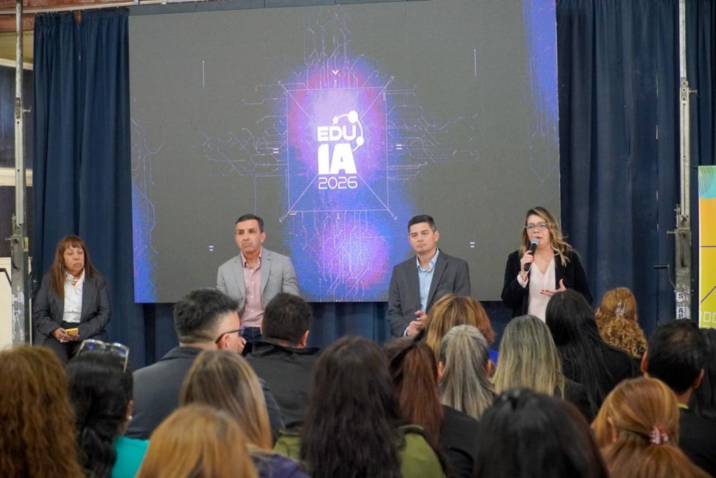 Educaci&oacute;n empieza a definir c&oacute;mo se usar&aacute; la inteligencia artificial en las aulas