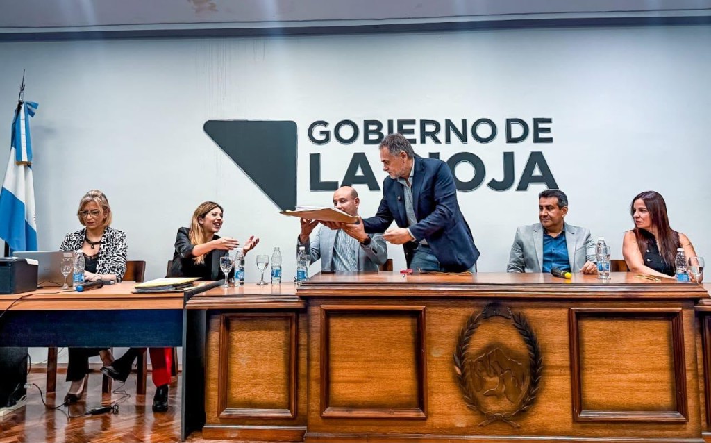 Olta avanza con 32 nuevas viviendas financiadas por la Provincia