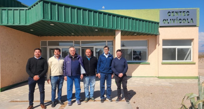 Gobierno y UNLaR articulan acciones para favorecer la investigaci&oacute;n en Arauco