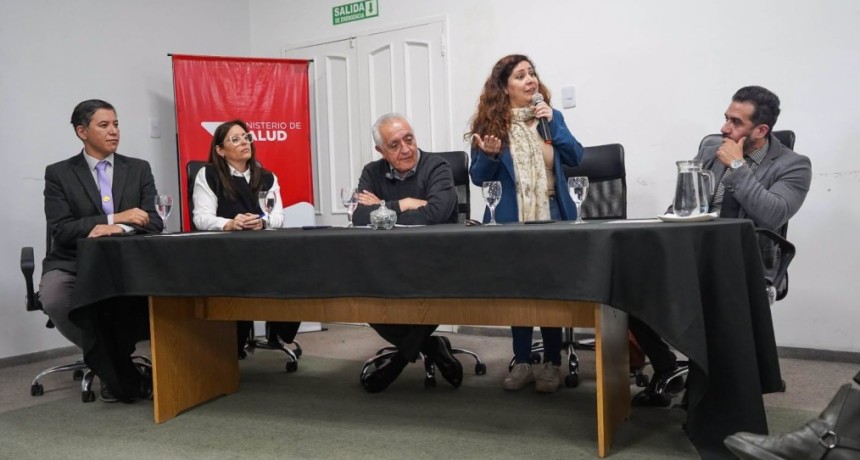 &ldquo;Suicidio y medios: se present&oacute; una gu&iacute;a para informar con responsabilidad&rdquo;